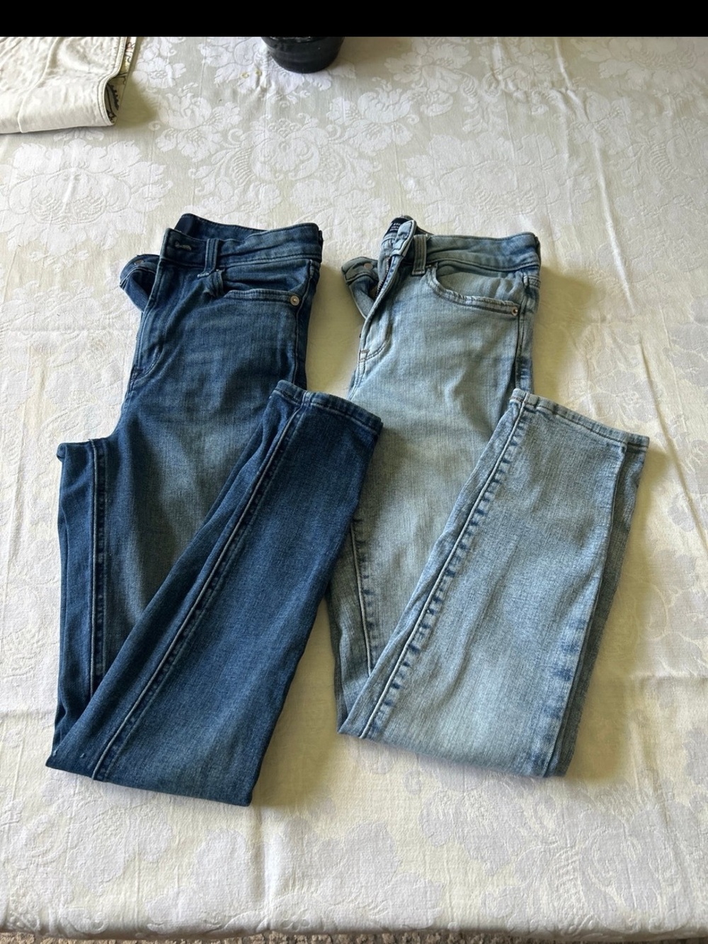 GAP Women's Skinny Jeans - Dark Blue & Light Blue